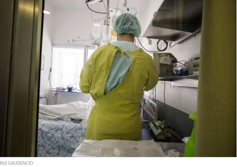 Um em cada cinco enfermeiros diz sofrer de sintomas de depressão grave