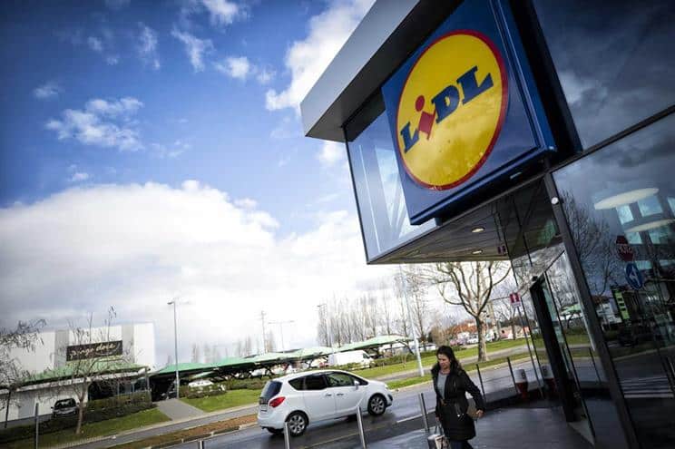 Trabalhadores do Lidl em greve ao trabalho suplementar