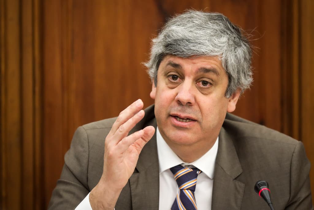 Centeno: “A trajetória de redução do défice deve ser equilibrada mas efetiva”