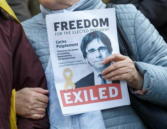 Procuradoria alemã pede extradição de Puigdemont para Espanha