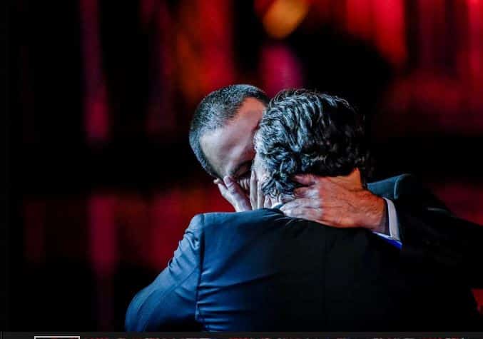 Os vencedores dos Globos de Ouro e o intenso beijo de José Fidalgo e César Mourão