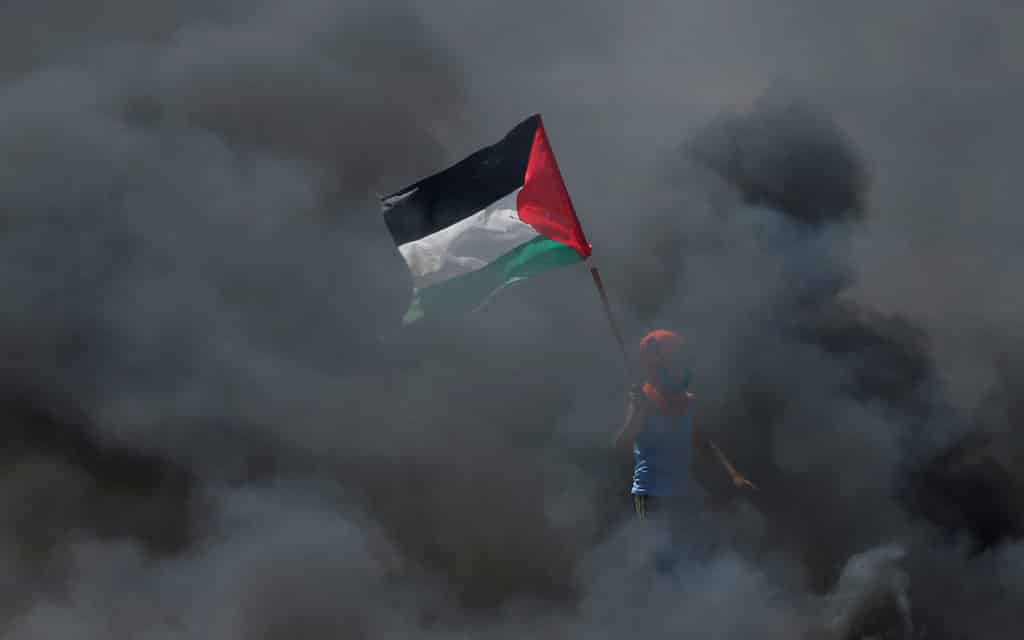 16 mortos e 500 feridos em confrontos entre palestinianos e israelitas