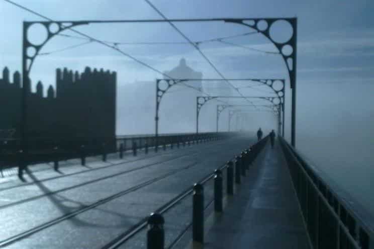 Aguaceiros e oscilações nas temperaturas durante a semana