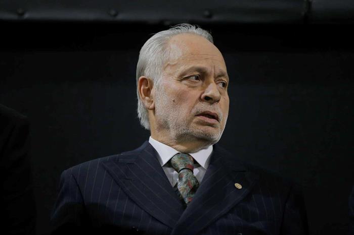 Valentim Loureiro acusado de pôr Câmara de Gondomar a arrendar casas de familiar