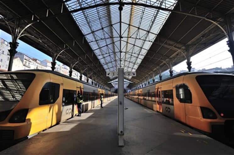 Suspensas greves dos comboios no fim de semana