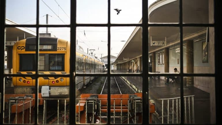 CP à beira da rutura: faltam equipamentos e trabalhadores para manutenção dos comboios