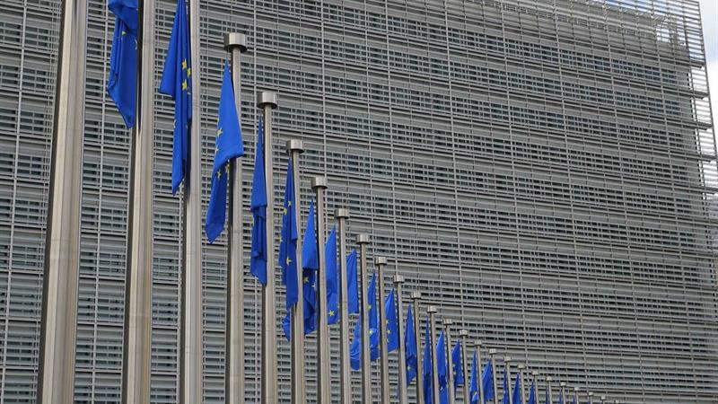 Bruxelas quer compradores a pagar o IVA diretamente ao Fisco