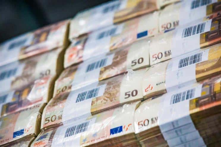 Défice recua 406 milhões no primeiro semestre