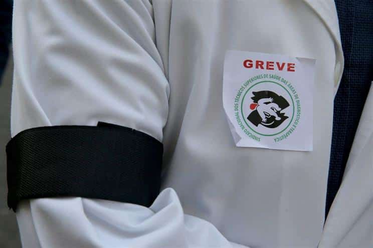 Adesão à greve de técnicos de diagnóstico ronda os 85% no Centro