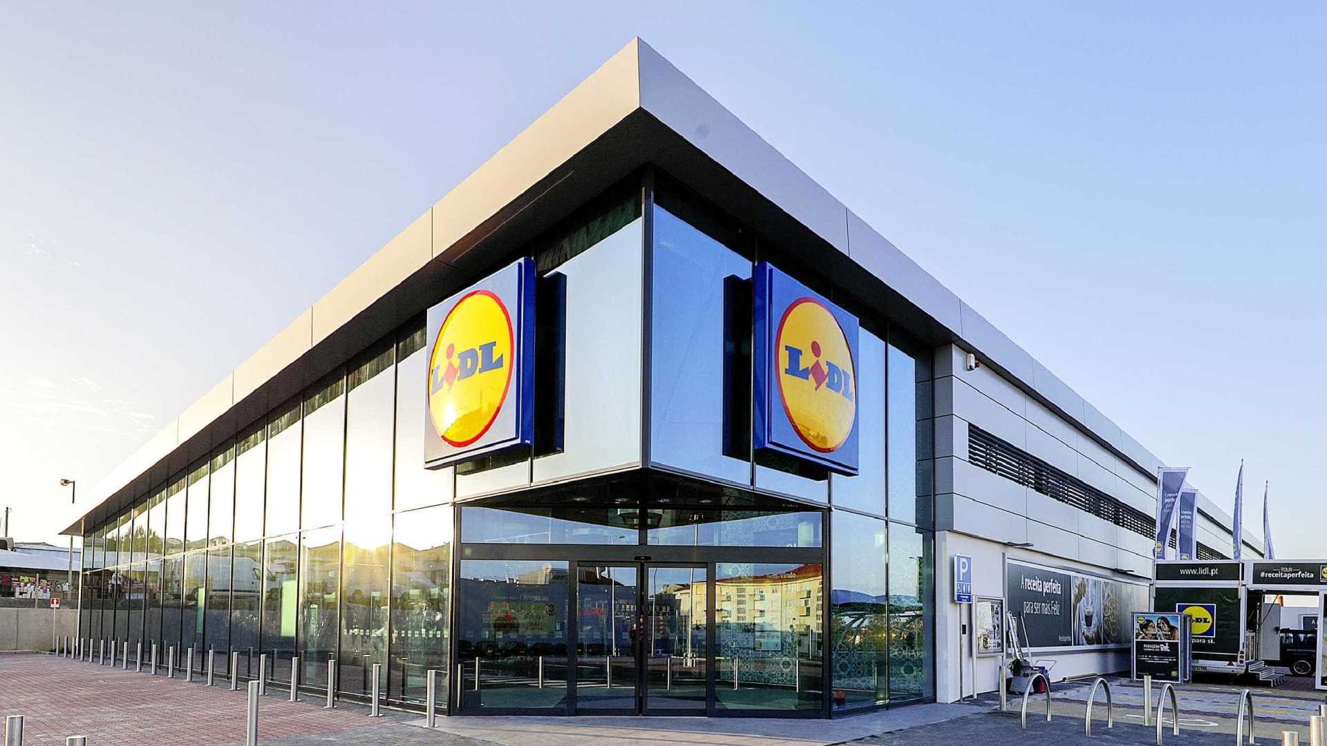 Enfermeira despede-se para trabalhar em supermercado. E não se arrepende