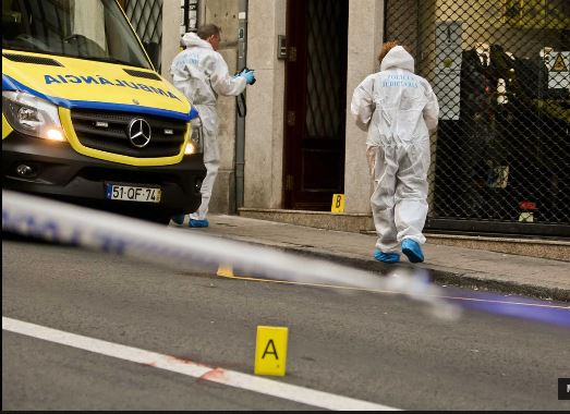 Estudante de 21 anos morre esfaqueado na Baixa do Porto