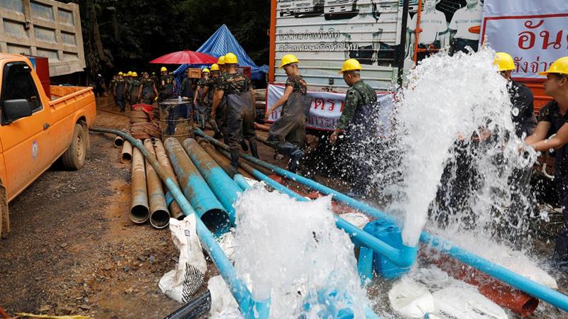 Gruta na Tailândia: a luta é contra o tempo e contra a água