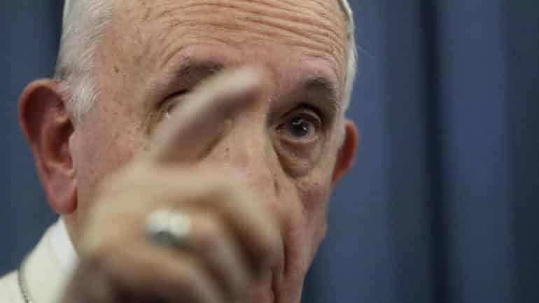 Papa não comenta acusações de arcebispo Carlo Maria Vigano