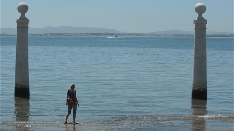 Corpo encontrado no Cais das Colunas esta noite