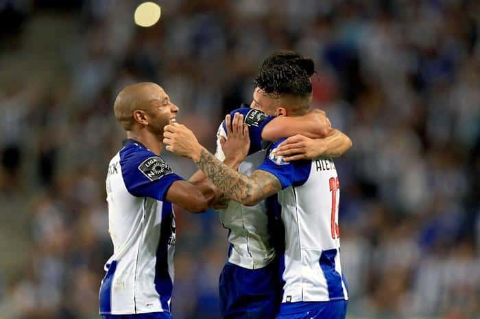 Noite de pesadelo no Dragão assombrada por fantasma com 75 anos