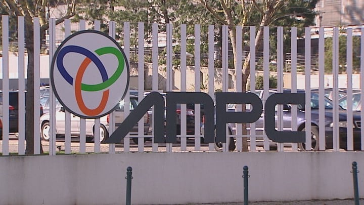 Proteção Civil engana-se na SMS de emergência e envia o número da Glassdrive