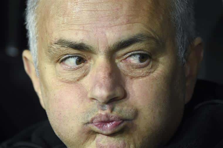 Plantel do United revoltado com Mourinho por causa de treino natalício