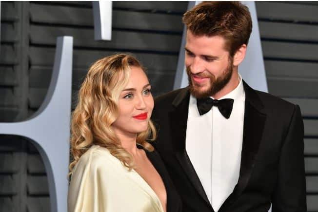 Miley Cyrus e Liam Hemsworth casaram em segredo. E já divulgaram fotos