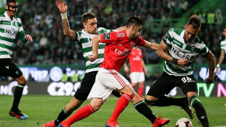 Benfica e Sporting reencontram-se na Luz com estados de espírito diferentes