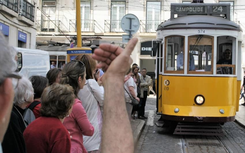 Lisboa garante que tem verbas para baixar preço dos passes