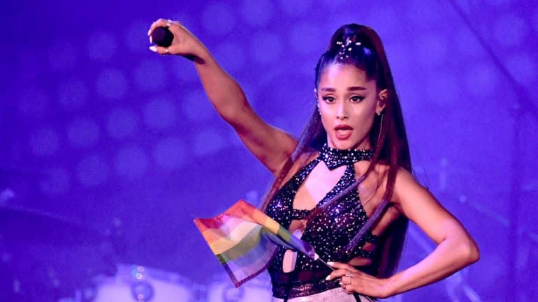 Ariana Grande bate Selena Gomez e já é a segunda conta mais seguida no Instagram. Ronaldo continua no topo