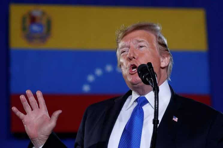 Trump ameaça militares se não se juntarem a Guaidó