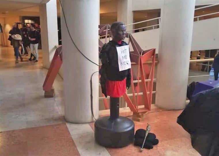 ISCTE retira boneco polémico que pedia porrada