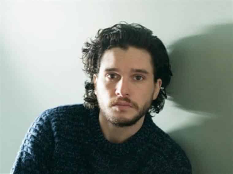 Ator de A Guerra dos Tronos admite que não conseguiu ver a mulher em cenas íntimas no cinema