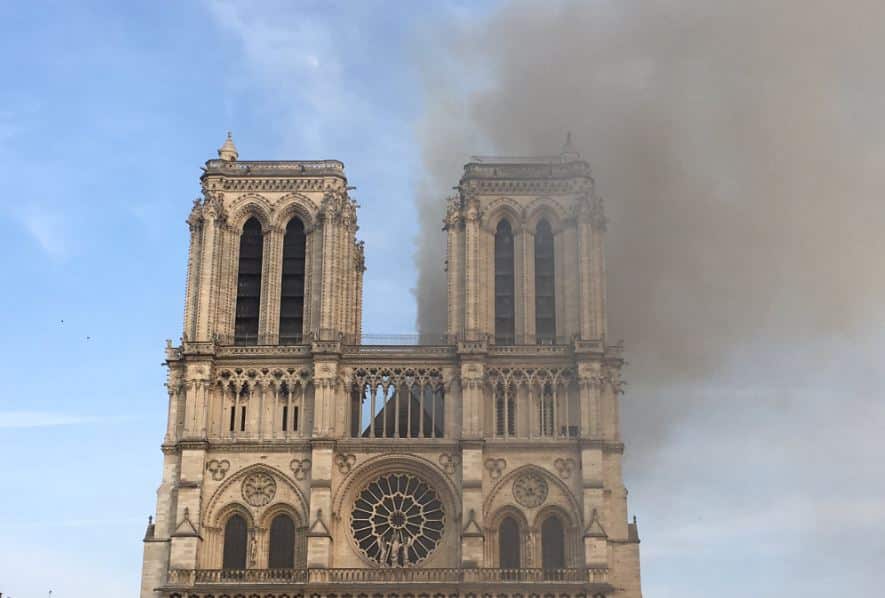 Incêndio na catedral de Notre-Dame de Paris