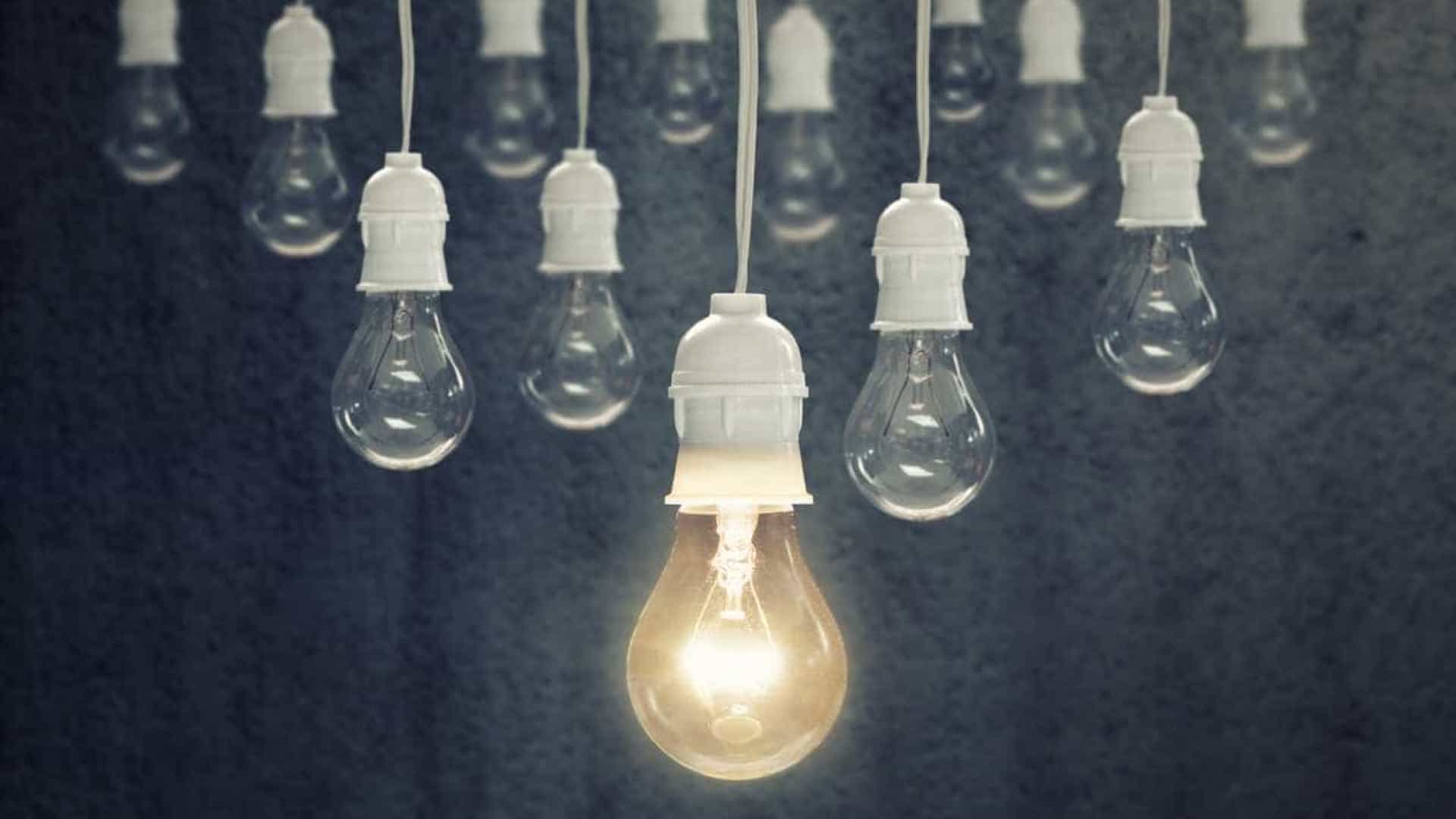 Publicada descida do IVA da luz e gás natural na potência mais baixa