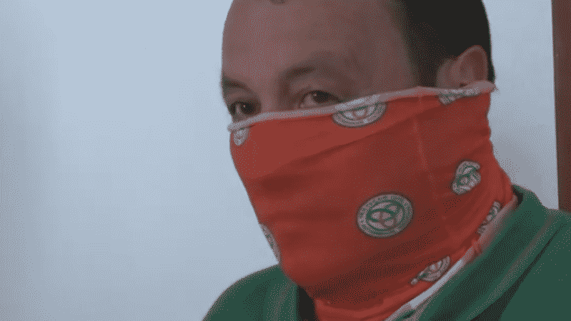 Associação alerta que golas antifumo podem provocar crises respiratórias agudas