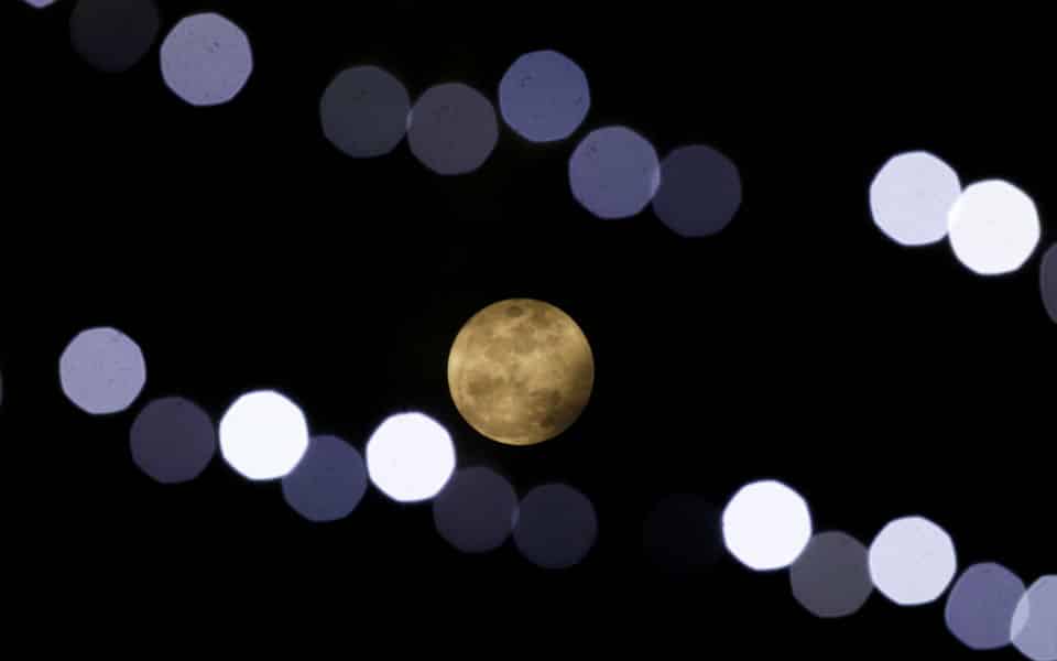 Eclipse parcial da Lua vai ser hoje visível em Portugal