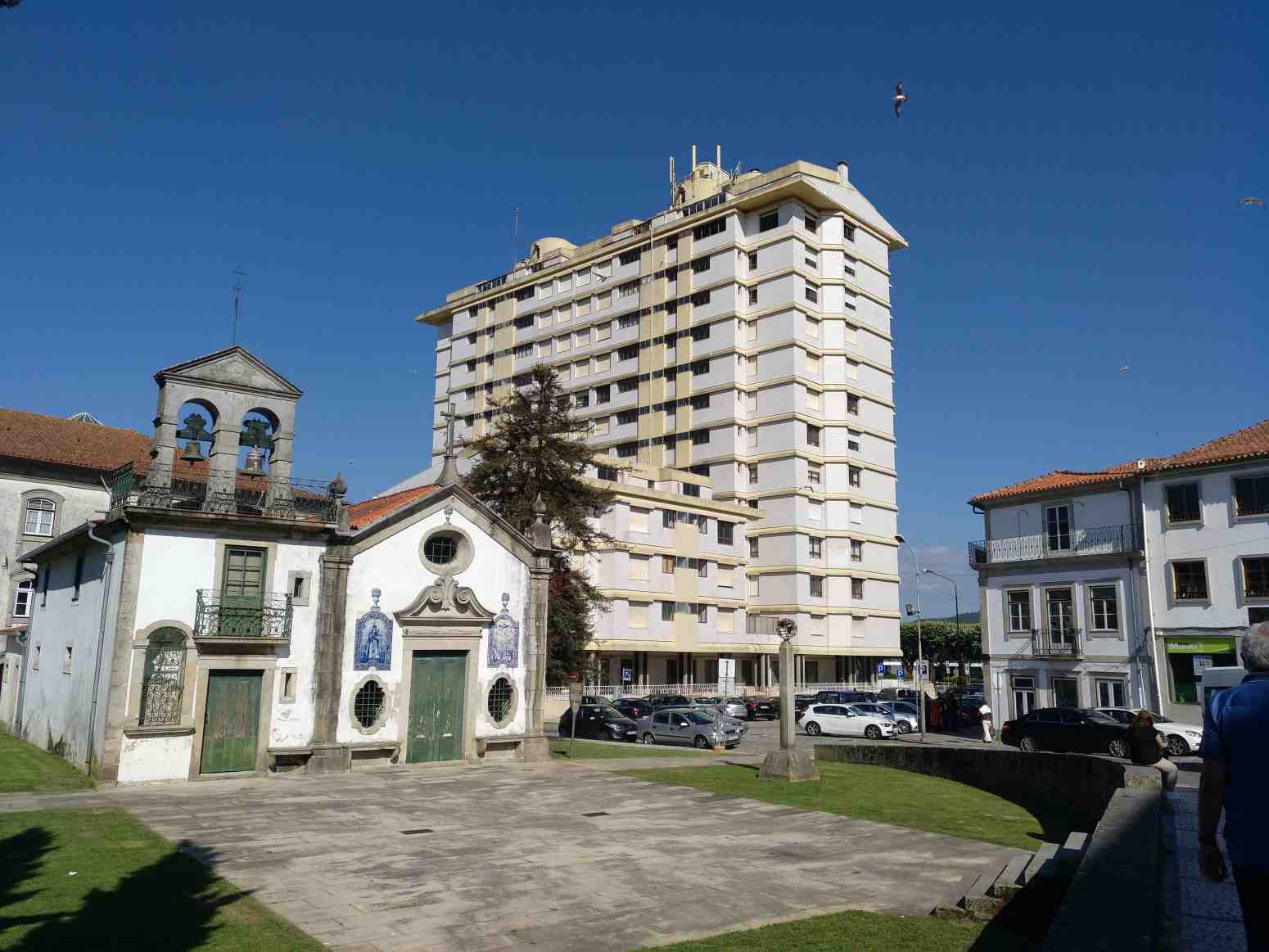 Câmara de Viana admite retirada coerciva dos últimos moradores do prédio Coutinho