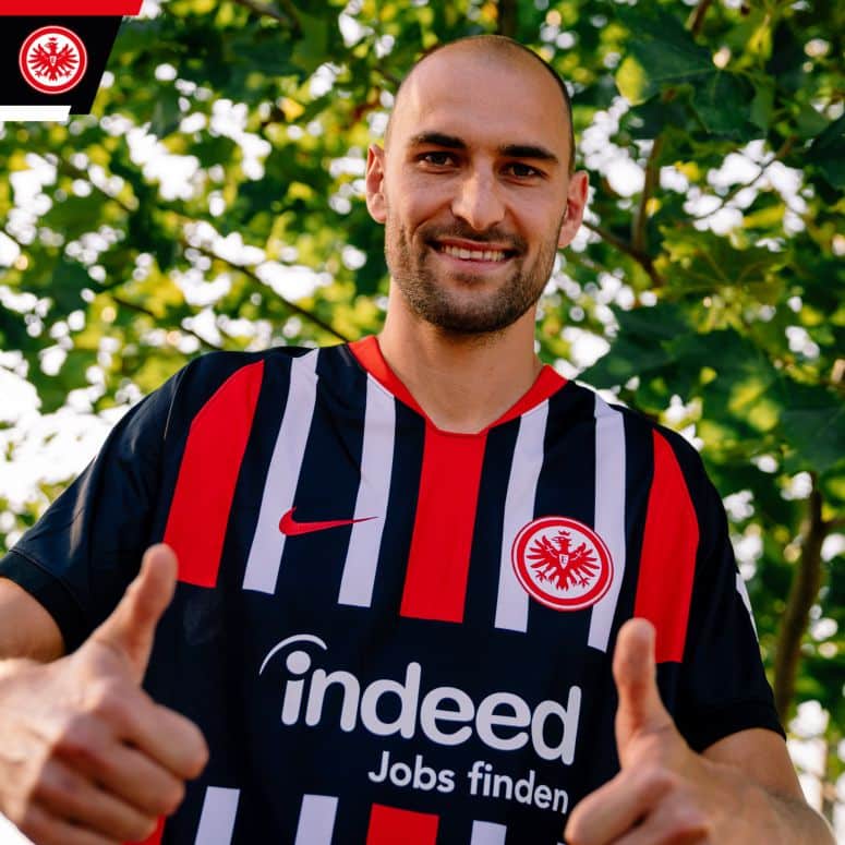 Oficial: Bas Dost vai jogar no Eintracht Frankfurt