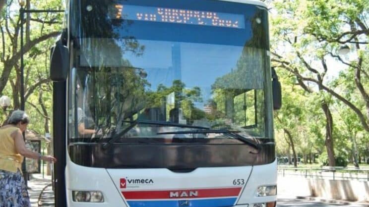 Venda de passes para estudantes não será suspensa após garantia do Governo