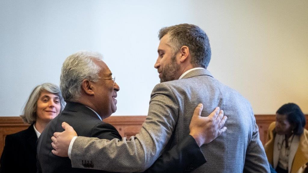 Governo pode avançar com serviços mínimos na greve dos motoristas às horas extraordinárias