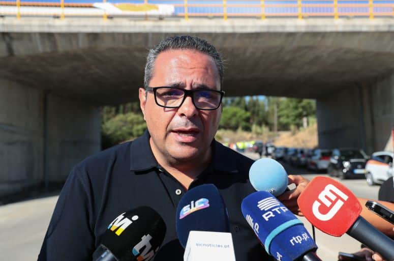 Sindicato diz que todos os motoristas de matérias perigosas estão a trabalhar, mas só oito horas