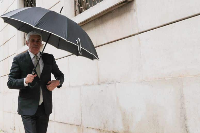 Sócrates diz que vai "repor a verdade", mas admite que o caminho é "árduo"