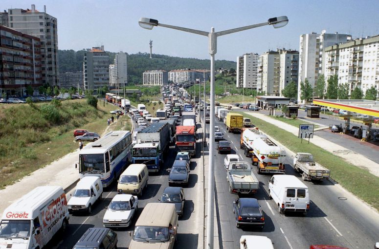 Lisboa: acidentes sem feridos em Benfica condicionam trânsito