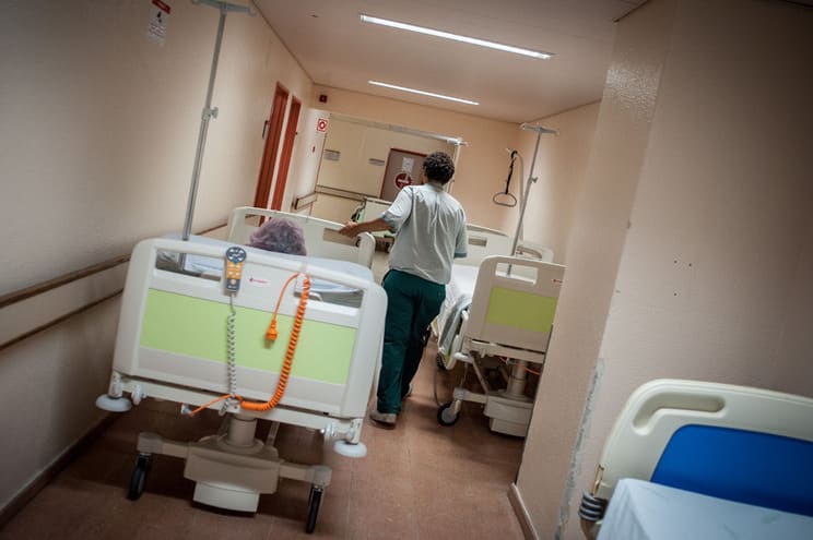 Estado quer hospitais a cobrar por doentes que são abandonados