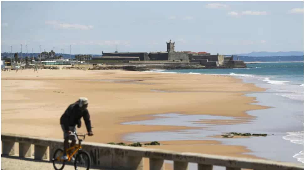 Praias vão ter lotação máxima de banhistas para cumprir distanciamento social