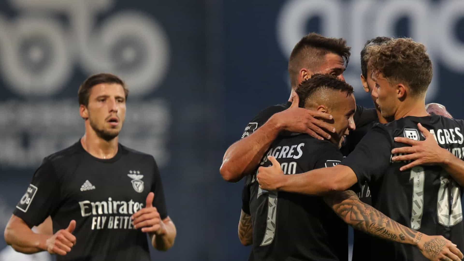 Waldschmidt teve 'Fama' e Benfica esquece humilhação europeia com goleada