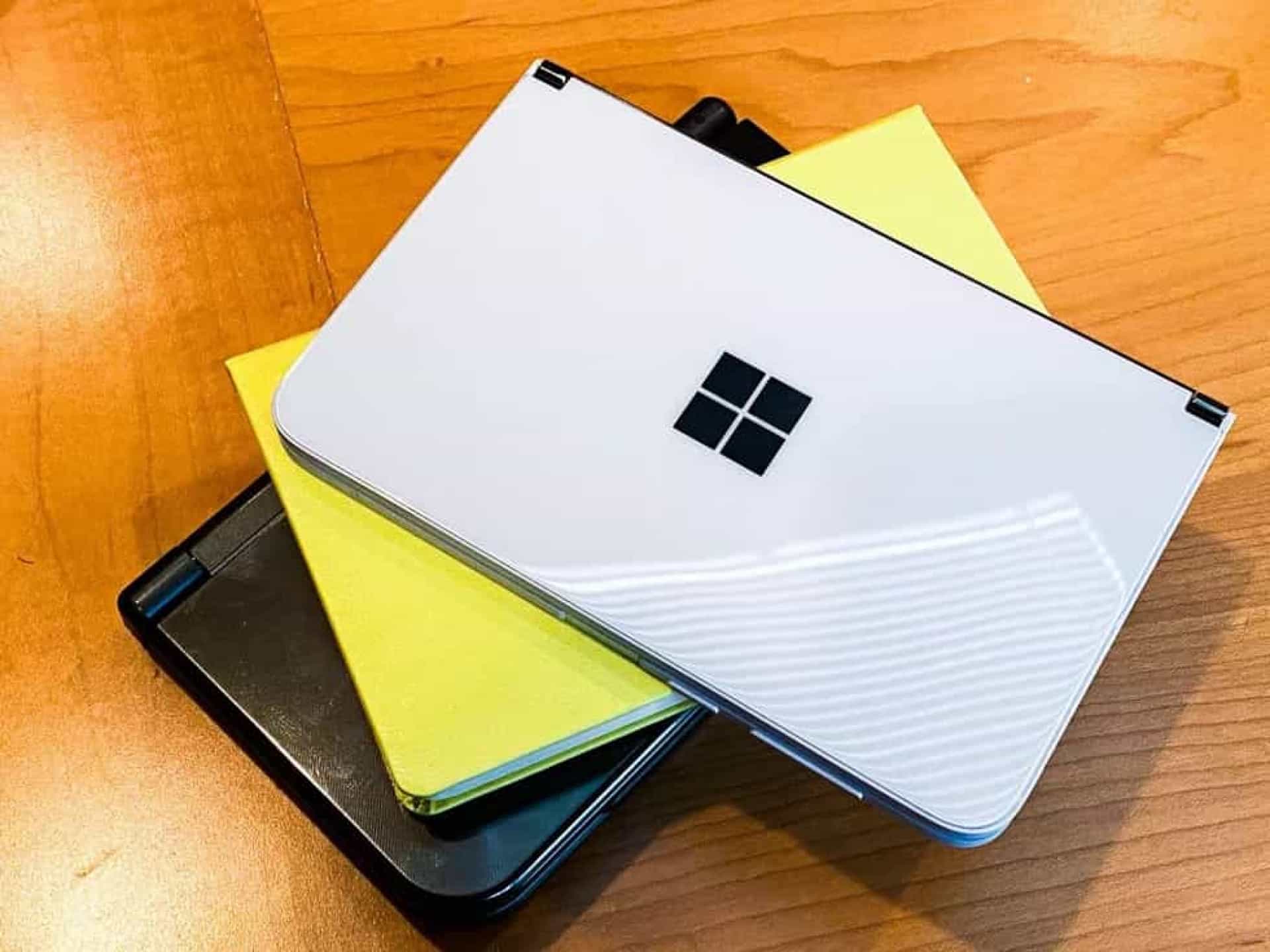 Surface Duo da Microsoft chega esta semana. Veja as imagens