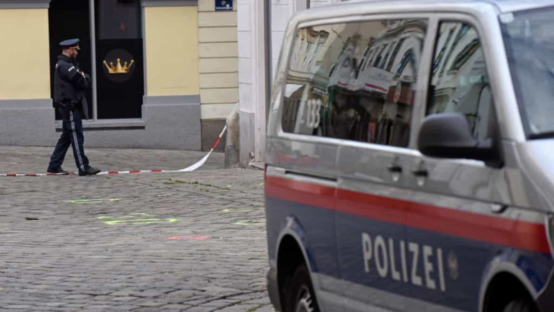 Atacante morto em Viena já tinha sido condenado por terrorismo