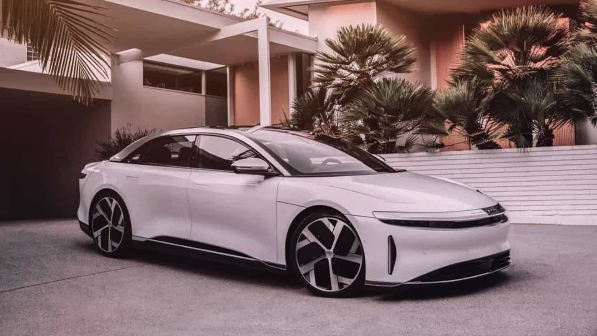 Carro da Lucid tem 836km de autonomia. Mais do que um Tesla